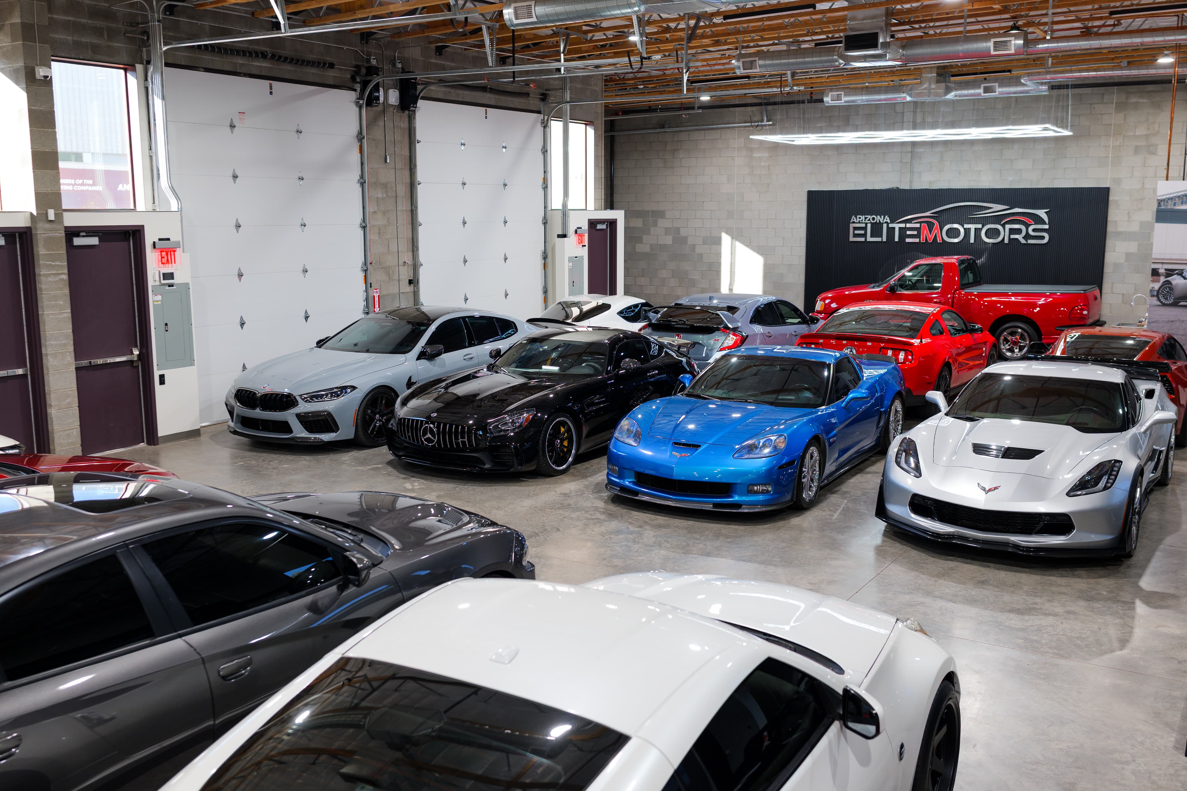 Arizona Elite Motors indoor showroom | Phoenix AZ